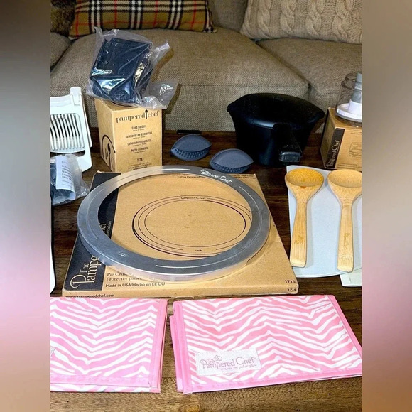 LOT! PAMPERED CHEF 18 Count Lot Bundle PC Assorted Kitchen Accessories Utensils - Picture 3 of 15